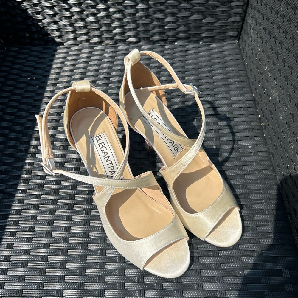 Elegant park women peep toe high heel